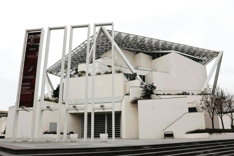 Beijing Ethnic Policy and Taiwan Identity: Incompatible Nationhood Models